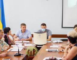 Обговорили стан доріг та плани їх ремонту в Старобільському районі