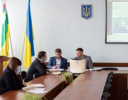 Відбулась нарада щодо стану укладання договорів про медичне обслуговування населення закладами охорони здоров’я та організації в області зовнішнього незалежного оцінювання у 2021 році